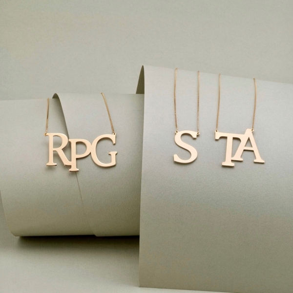 Colar Letra Personalizado
