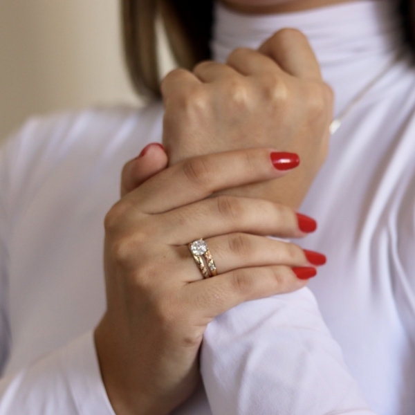 Anel Feminino Três Tons com pedra de zircônia