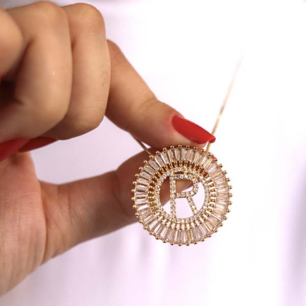 Colar Feminino Navete Letra R Personalizada
